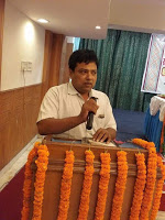 लेखक व् गज़लकार 