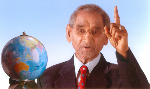 डाॅ. जगदीश गाँधी, शिक्षाविद् एवं संस्थापक-प्रबंधक सिटी मोन्टेसरी स्कूल, लखनऊ